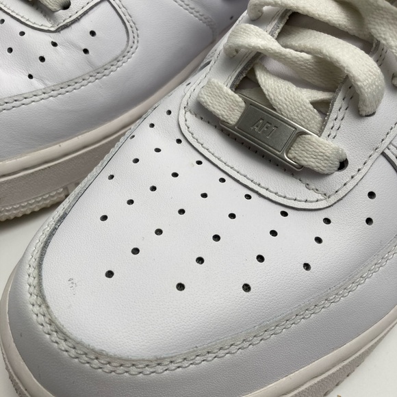 Nike Men's Air Force 1 White Sneakers - Picture 2 of 9